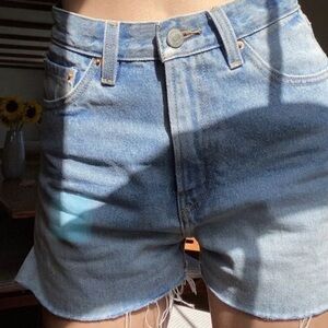 BDG Girlfriend High Rise Cut Off Denim Shorts Size 25